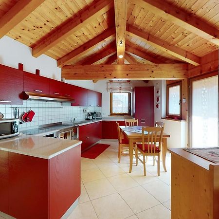 דירות Terzolas Mansarda Con Giardino Val Di Sole Trentino מראה חיצוני תמונה
