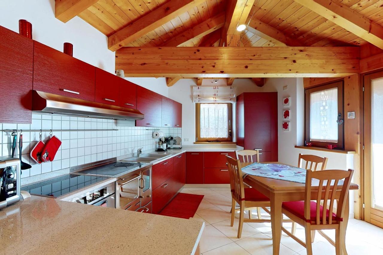 דירות Terzolas Mansarda Con Giardino Val Di Sole Trentino מראה חיצוני תמונה