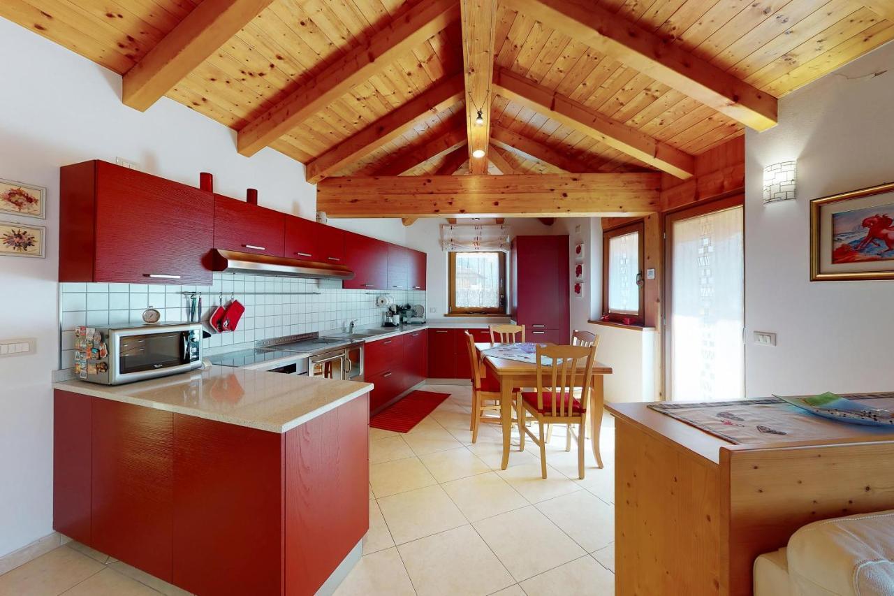 דירות Terzolas Mansarda Con Giardino Val Di Sole Trentino מראה חיצוני תמונה