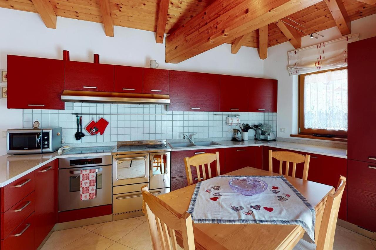 דירות Terzolas Mansarda Con Giardino Val Di Sole Trentino מראה חיצוני תמונה